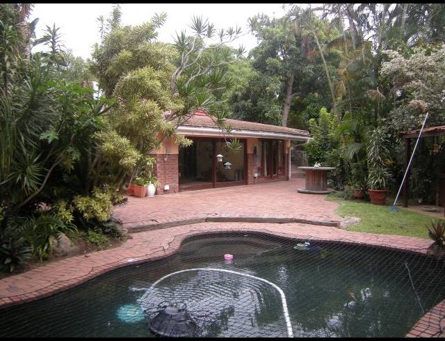 5 BEDROOM HOUSE FOR SALE IN RHODES